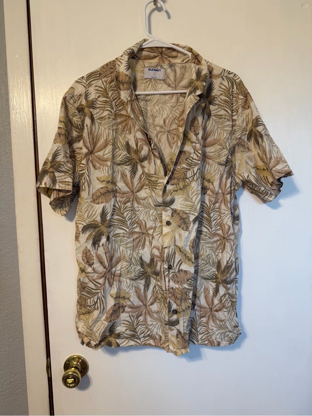 Old Navy Beige and Olive Palm Print Short Sleeve Button-Up